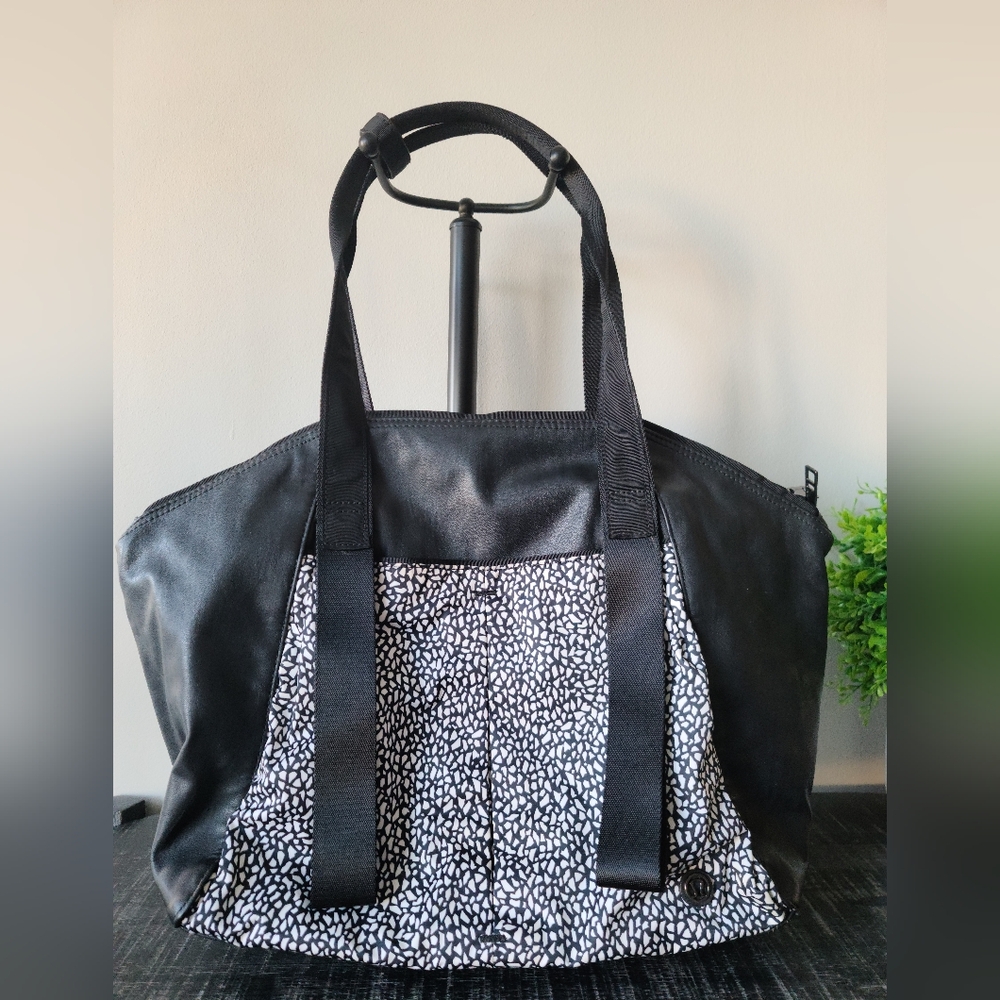 Lululemon Large Yoga Gym Bag